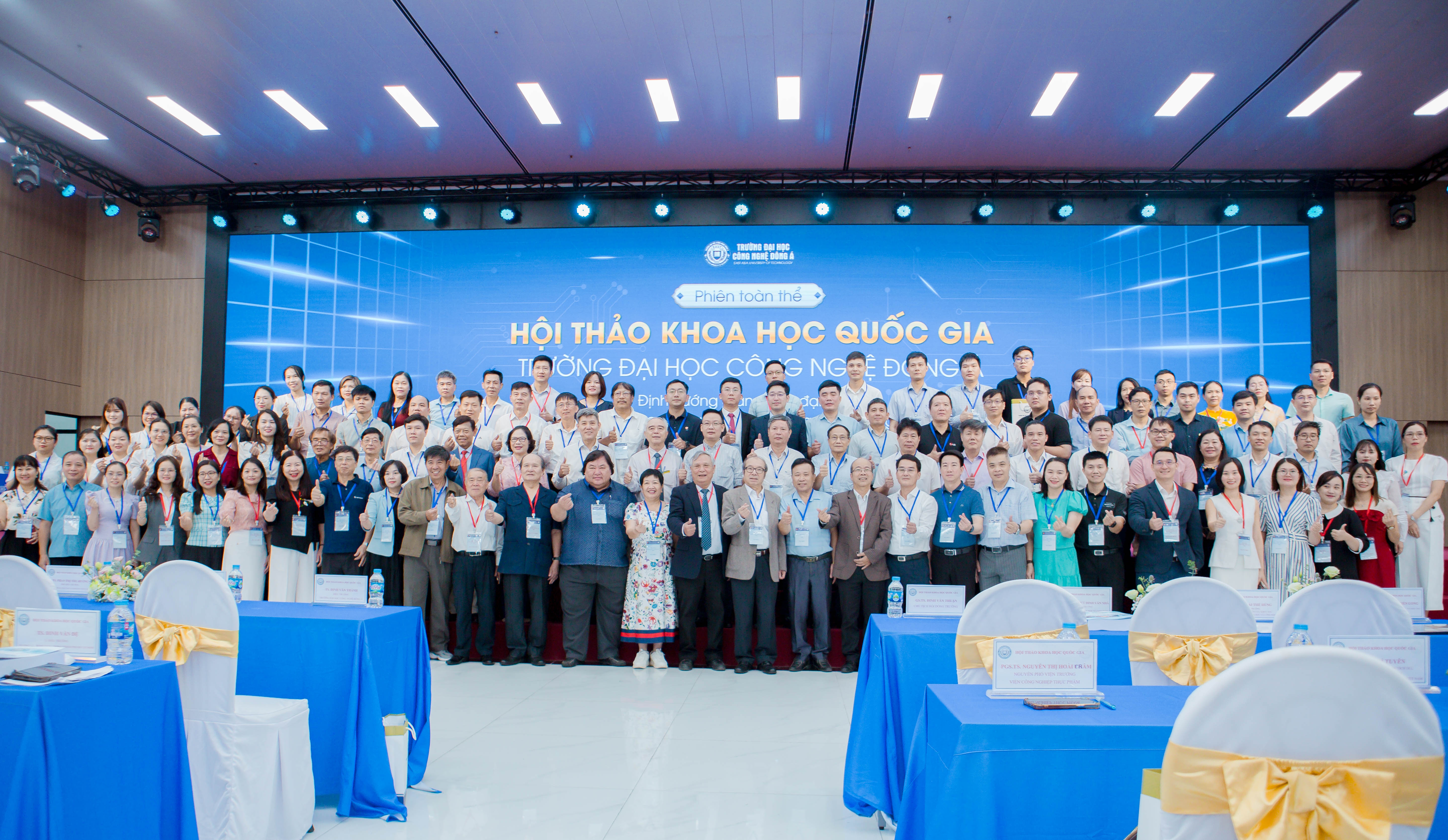 Sinh viên cộng tác